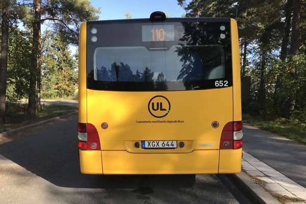 UL Buss 110 vid vändhållplats i Storvreta