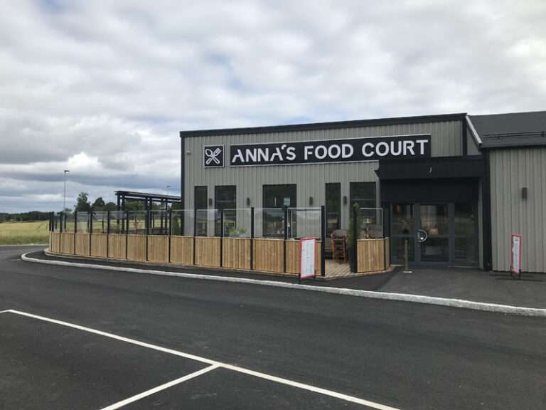 Annas Food Court